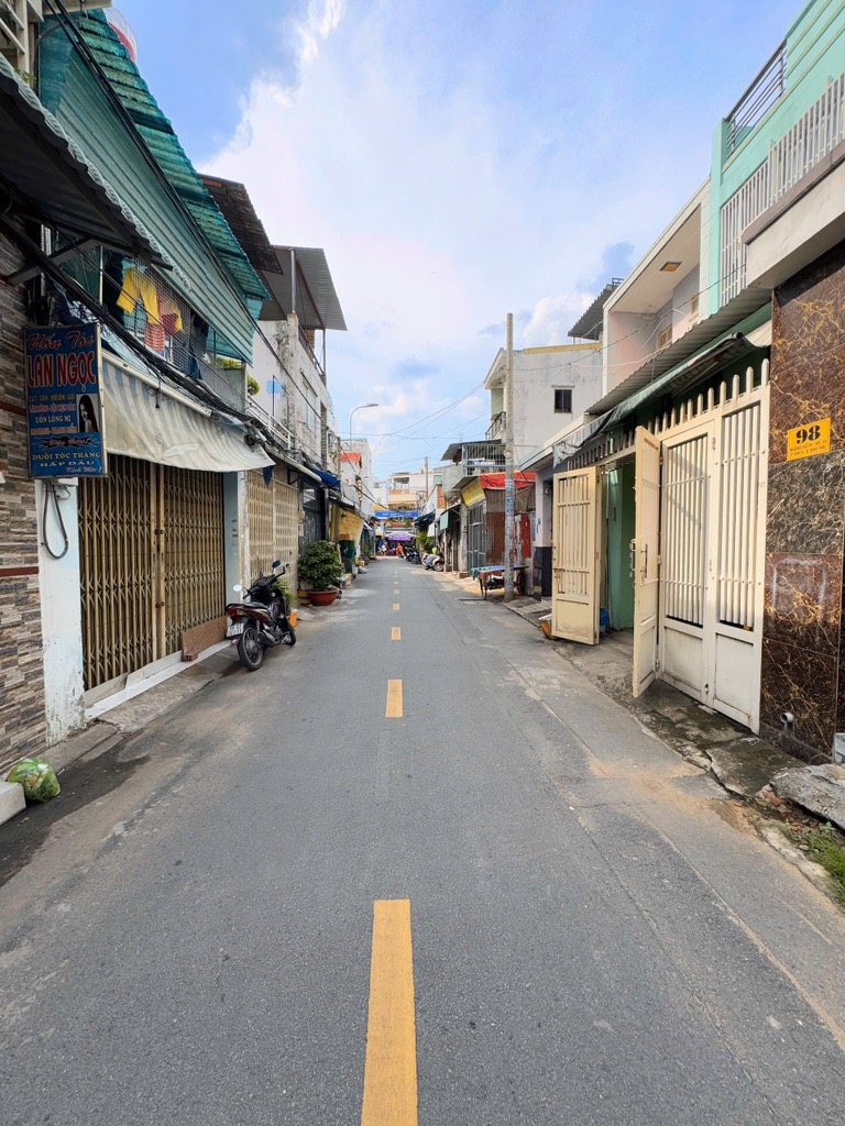 MẶT TIỀN VỪA Ở VỪA KINH DOANH, NGAY GÒ XOÀI, NHÀ 3 TẦNG, 50M2, SỔ ĐẸP PHÁP LÝ CHUẨN GIÁ NHỈNH 3 TỶ - Ảnh 4